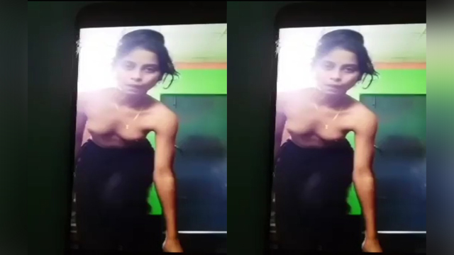 Bangladeshi Cute Slim Girl Video For lov﻿er