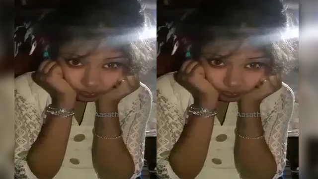 Desi Hot Village Maal Showing Boobs