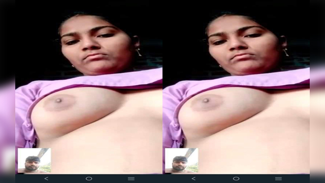 Indian Girl Showing Lover boobs