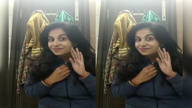 Beautiful Cute Horny Indian Girl Nude