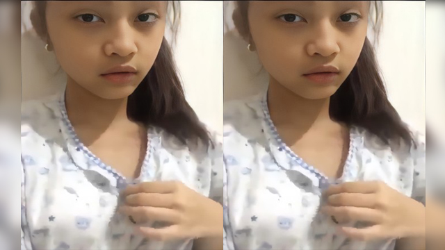 Northeastern cute Girl shows her tiny tities