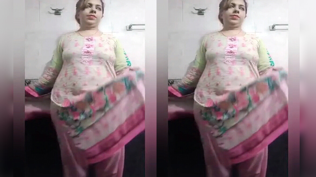 Paki milf Nude Part1