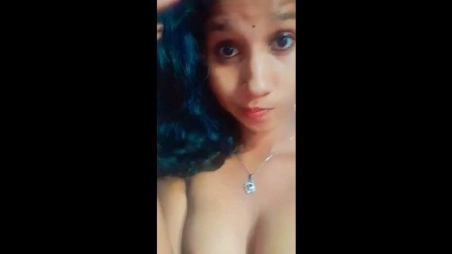 Cute Desi Girl Shows Her Boobs