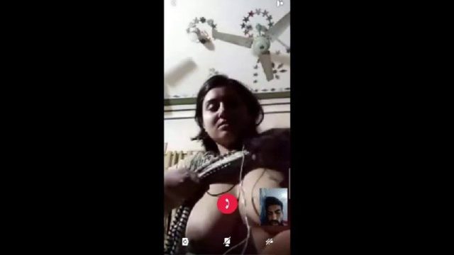 Beautiful Bigboob Bhabi Showing On Video Call